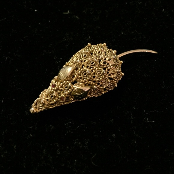 Ornate Vintage Mouse Brooch Garnet Colored Eyes - Picture 2 of 4